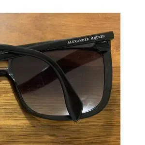 Vintage Designer ALEXANDER McQUEEN Black Sunglasses Italy / Model AMQ 4133 2034 Alexander McQueen | Accessories | Vintage Designer Alexander  main image 2